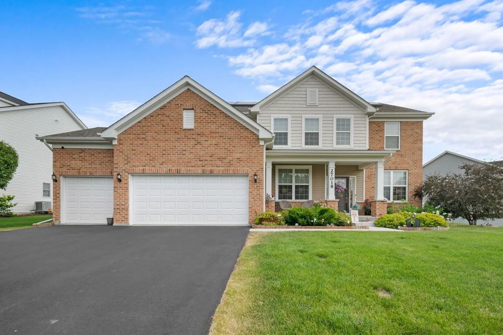 27018 W Rustic Wood Lane, Plainfield