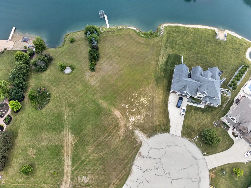 216 Slalom Court, Minooka
