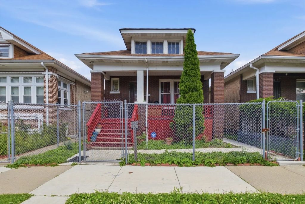 6325 S Francisco Avenue, Chicago