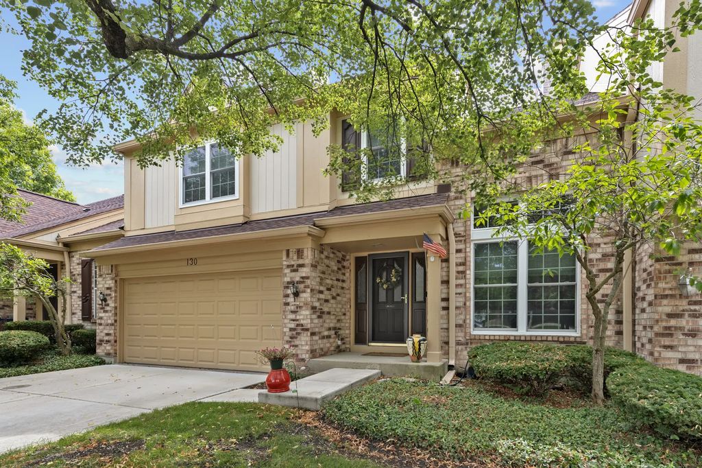 130 Chambord Court, Bloomingdale