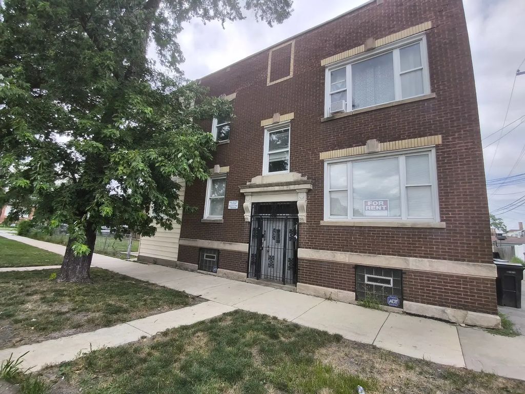 2542 W 64th Street 1, Chicago