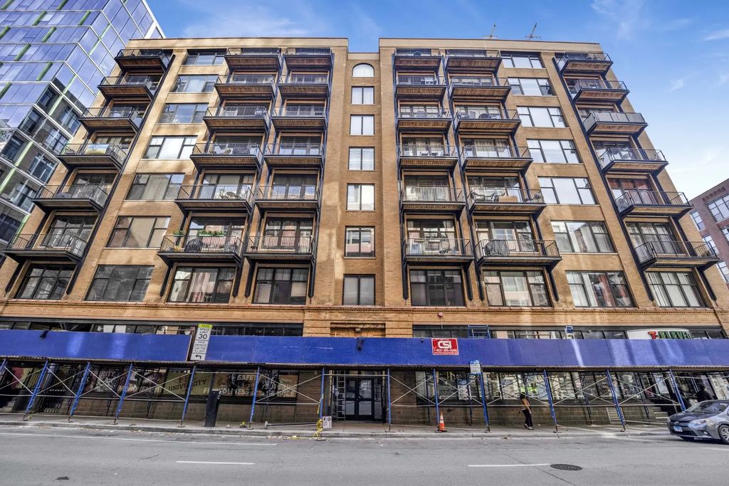 625 W Jackson Boulevard 806, Chicago, 60661