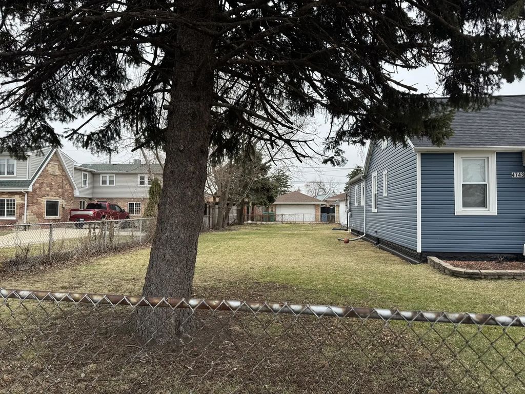4743 S Lockwood Avenue, Chicago, 60638
