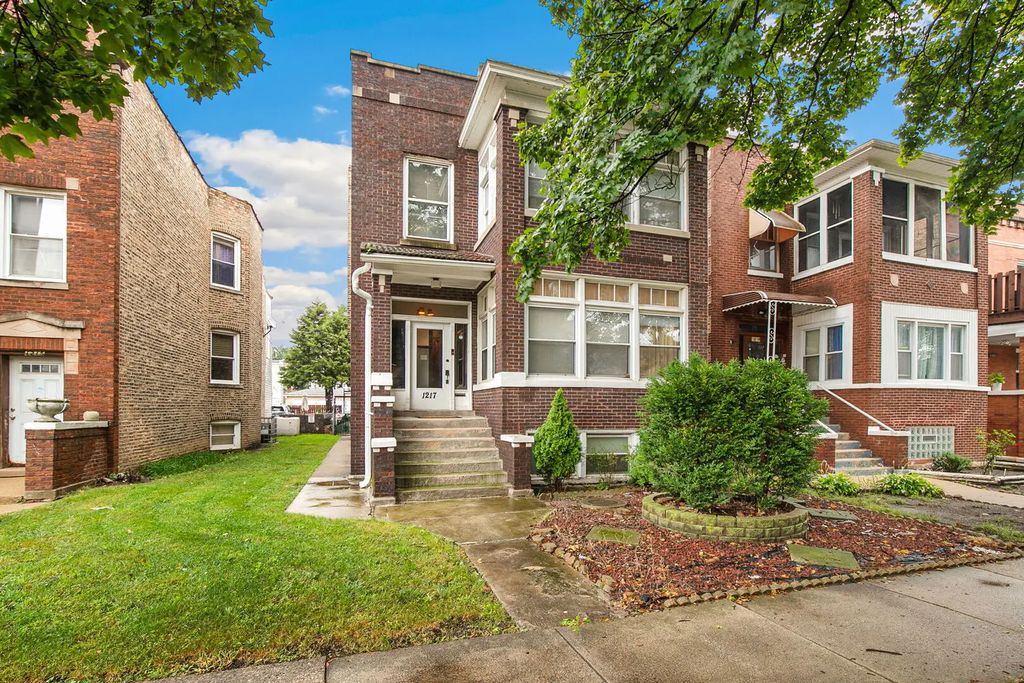 1217 S Austin Boulevard, Cicero