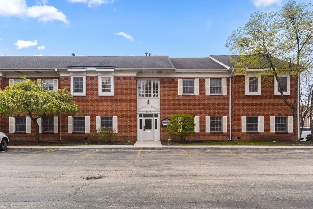 1025 W Wise Road 200, Schaumburg
