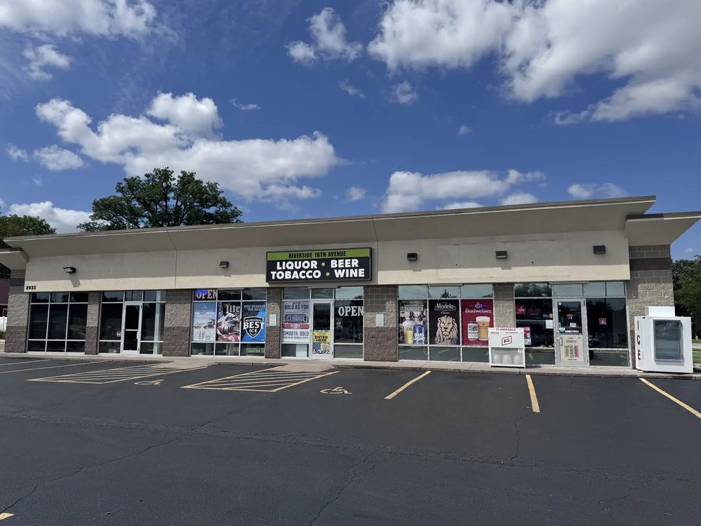 2933 18th Avenue, Rock Island