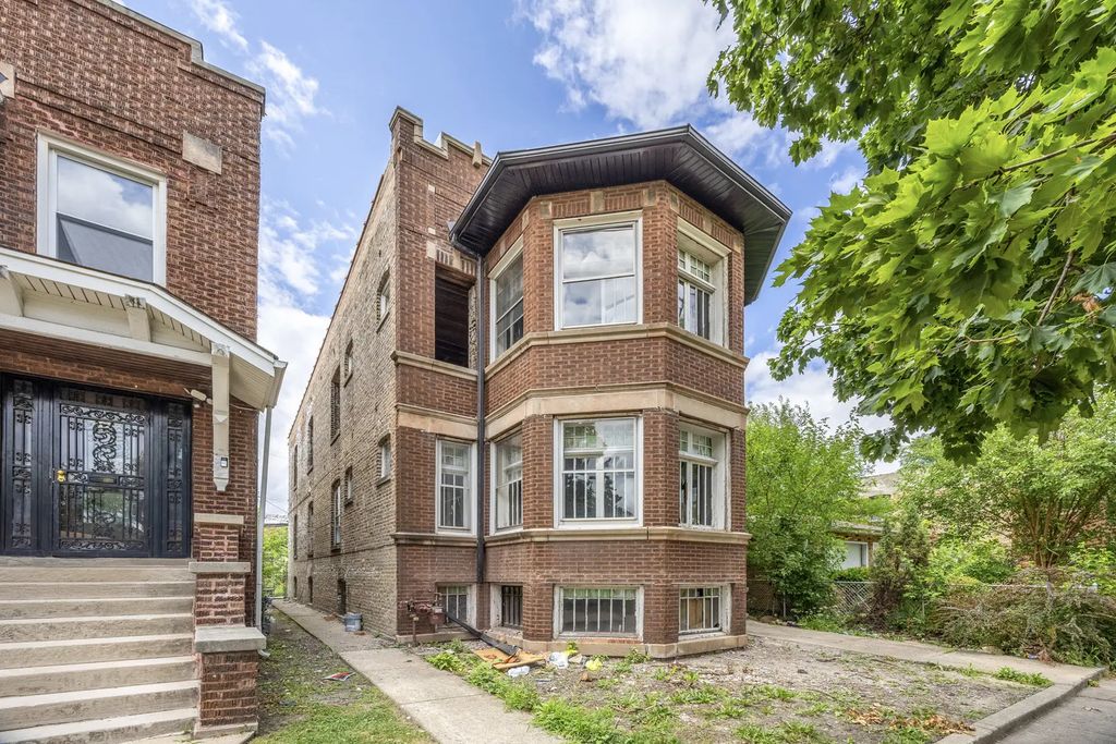 8012 S Elizabeth Street, Chicago, 60620