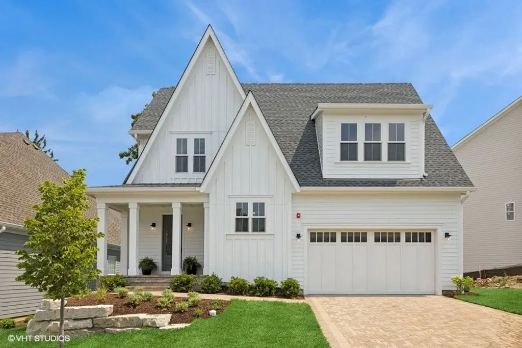 5913 Flagg Creek Lane, Western Springs