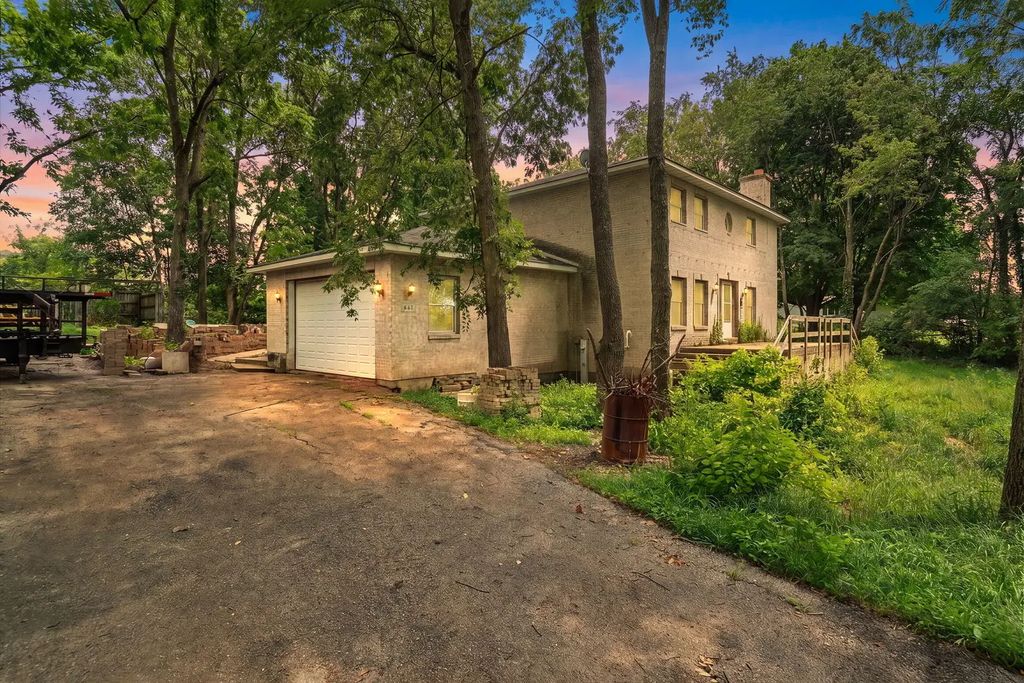 661 S Red Oak Lane, Chana