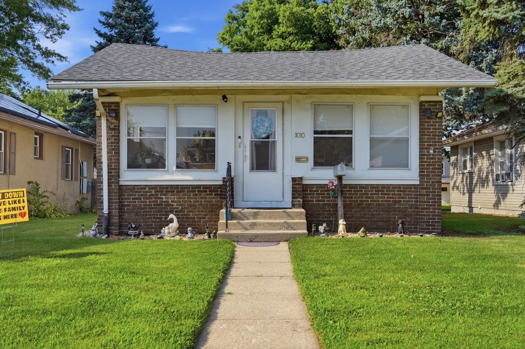 1010 W 5th Street, Sterling