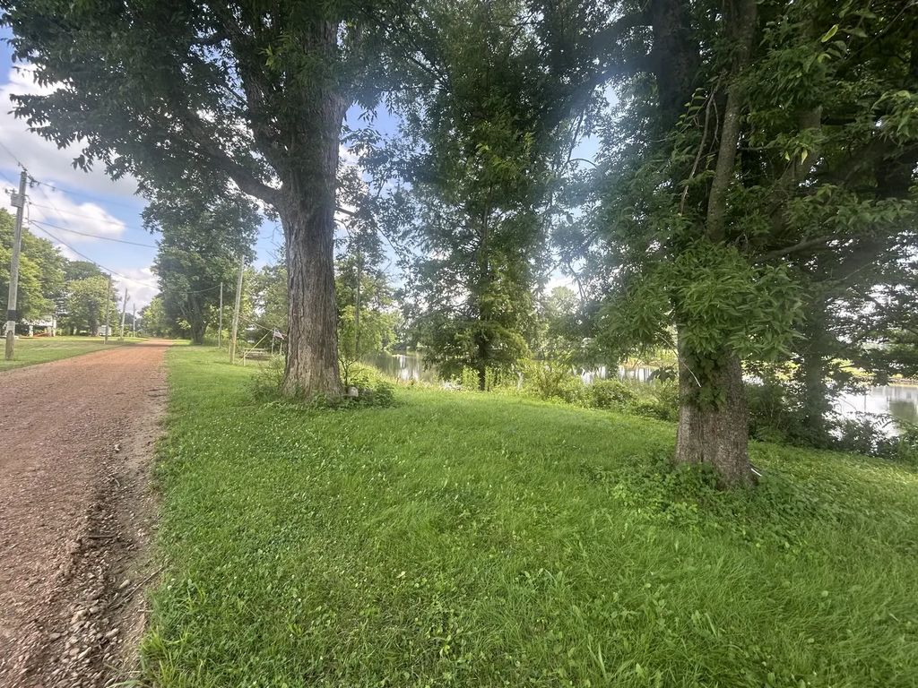 Section 28 Lot 1 Kinnenman Lake Road, Brookport
