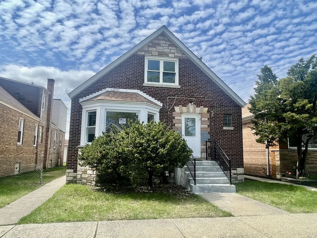 8312 S Phillips Avenue, Chicago