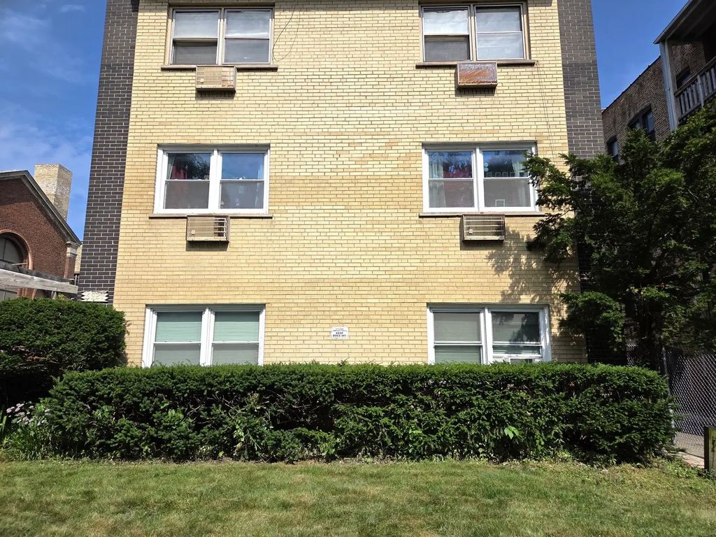 6921 N Ashland Boulevard 1b, Chicago