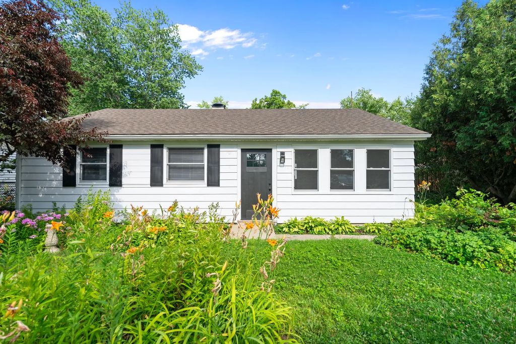 37187 N Piper Lane, Lake Villa