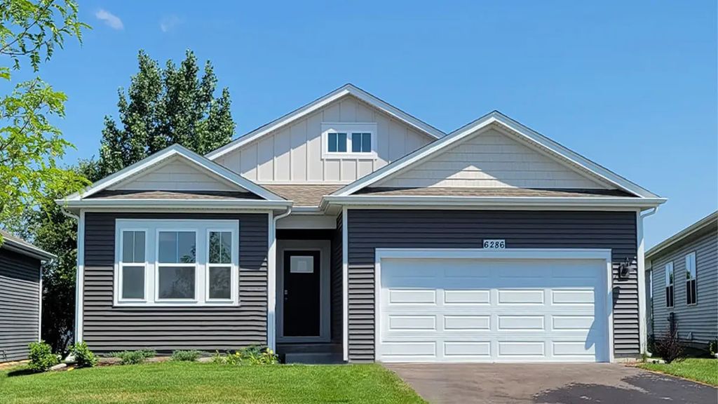 6286 Redwood Trail, Wonder Lake