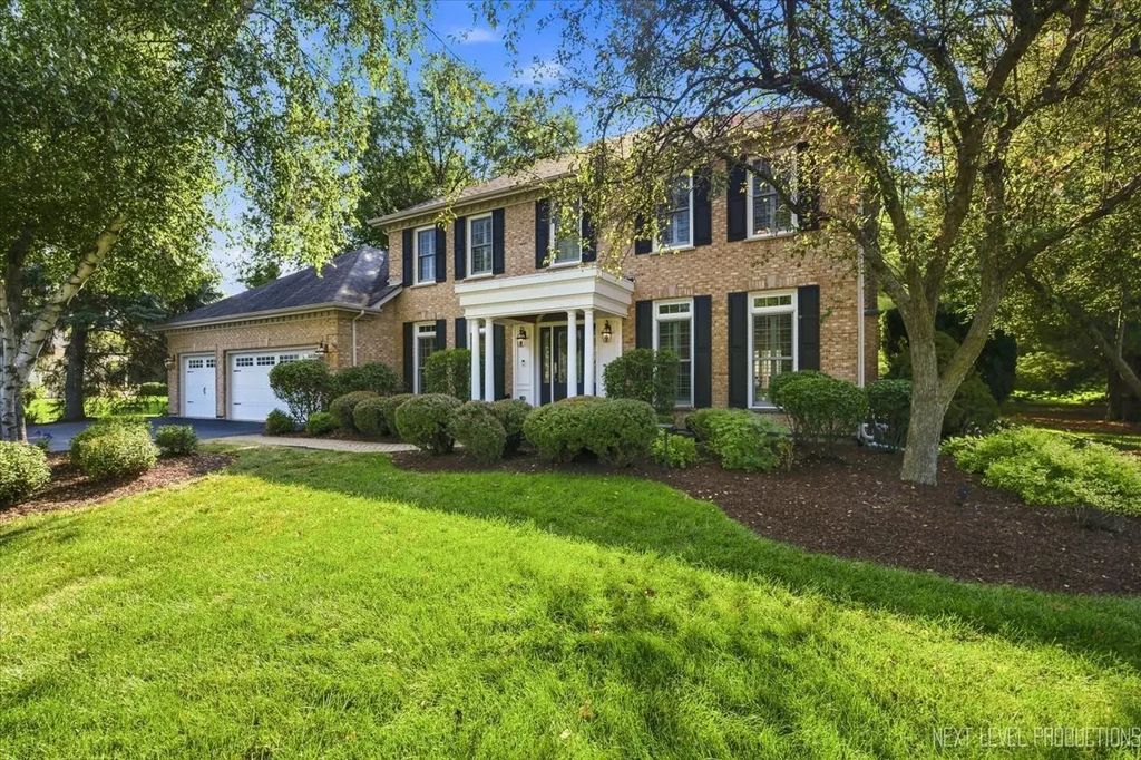 4n101 Arbor Creek Road, St. Charles