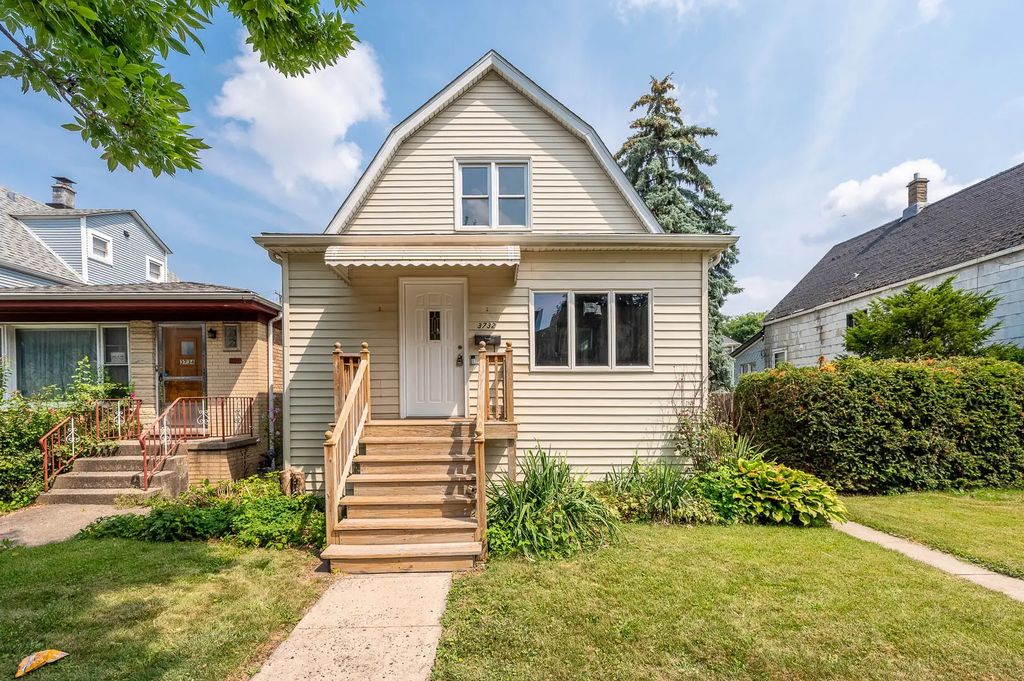 3732 W Addison Street, Chicago, 60618