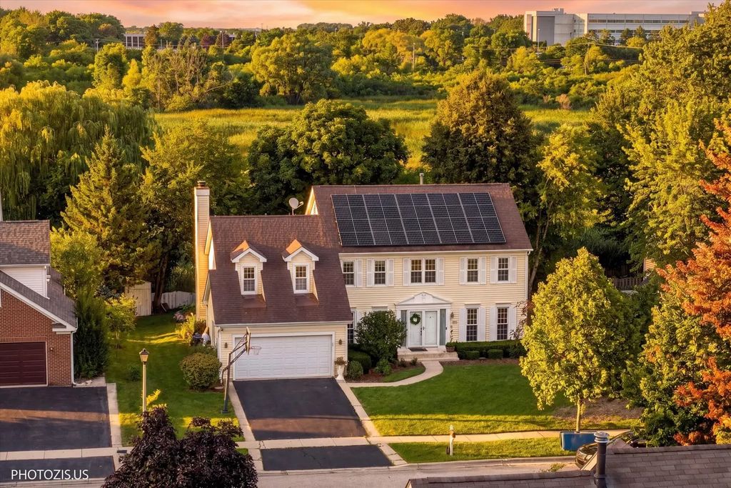 320 Ambria Drive, Mundelein