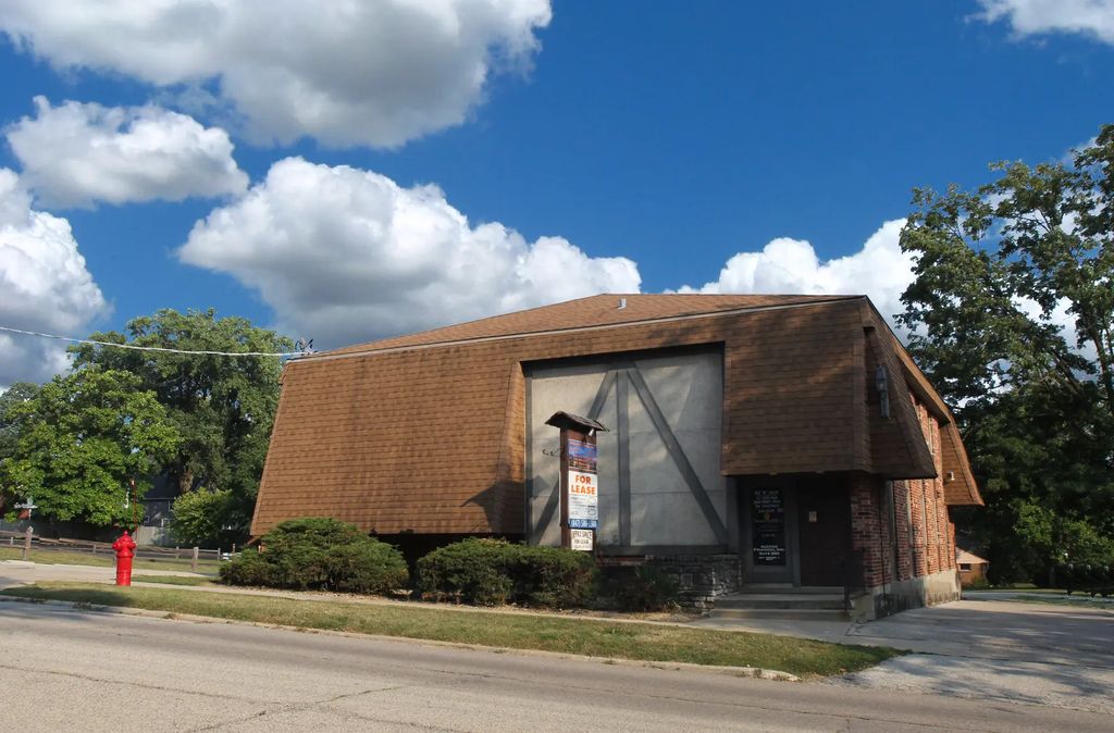 83 W Main Street 205, Lake Zurich