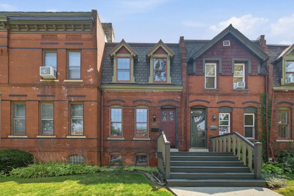 11237 S Champlain Avenue, Chicago, 60628