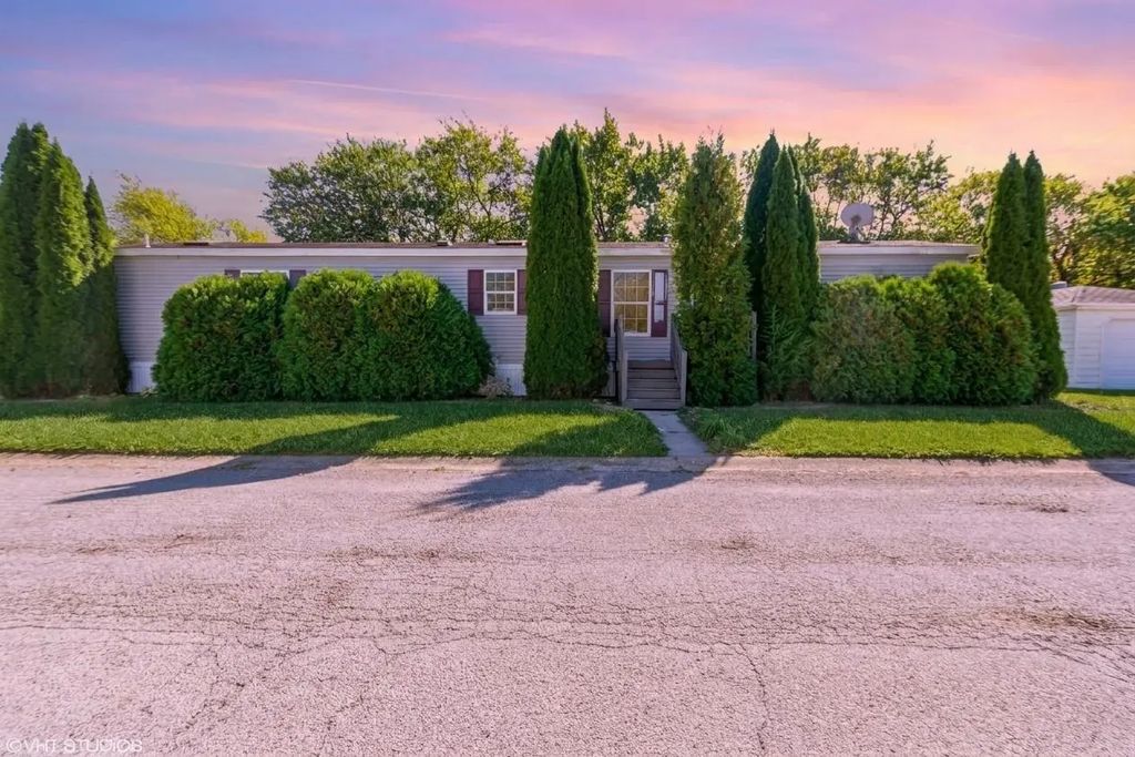 185 Whipporwill Drive, Beecher