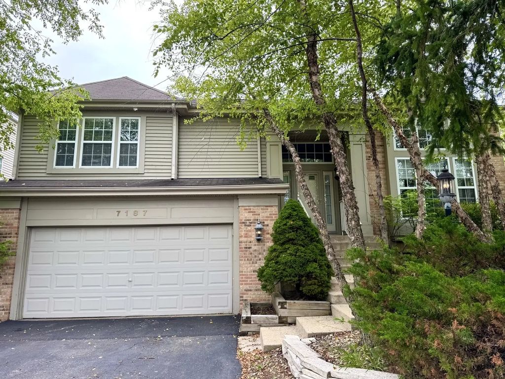 7187 Dada Drive, Gurnee