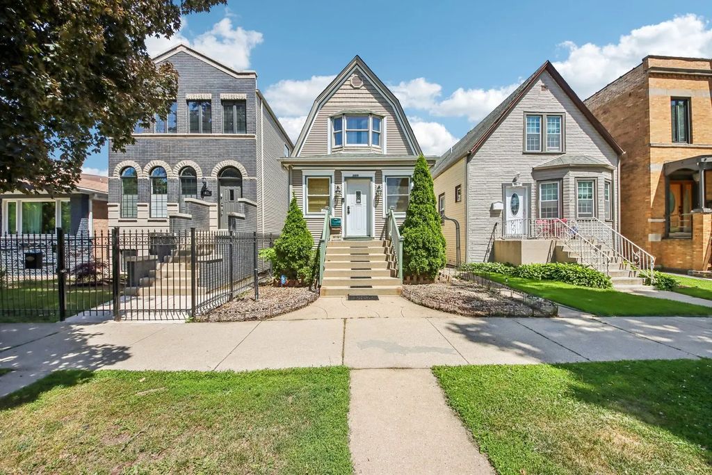 3819 N Kilpatrick Avenue, Chicago, 60641