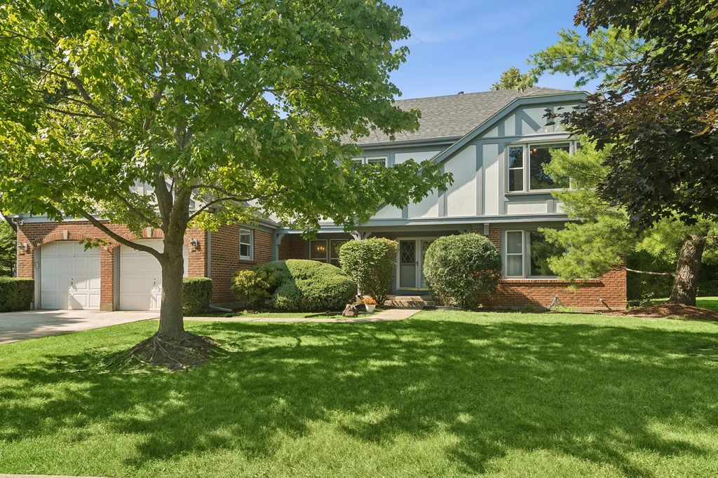 634 Raintree Road, Buffalo Grove