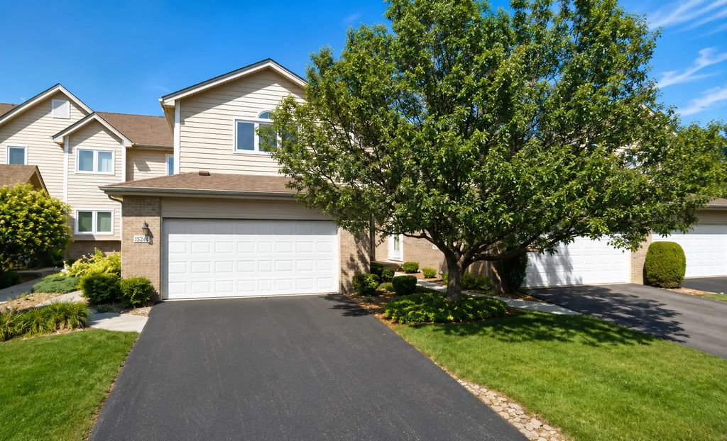 7702 Northfield Lane, Tinley Park
