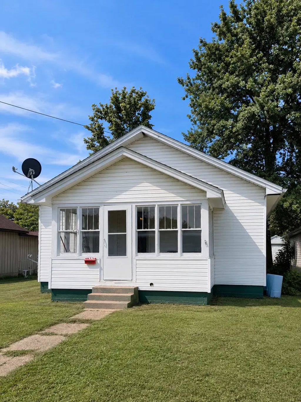 1803 Market Street, Metropolis
