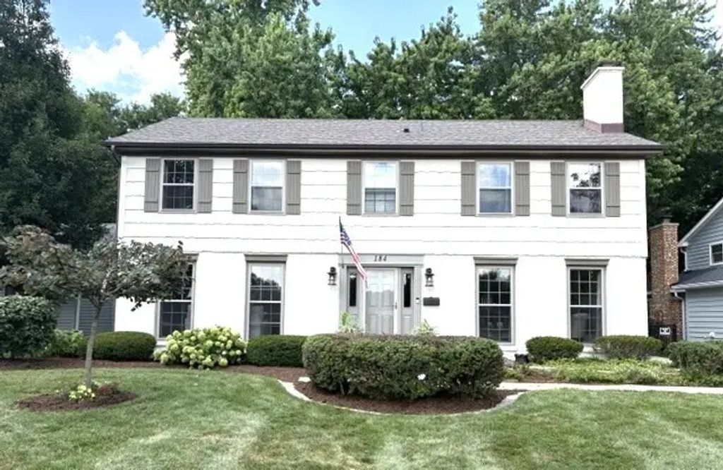 184 Spring Avenue, Glen Ellyn