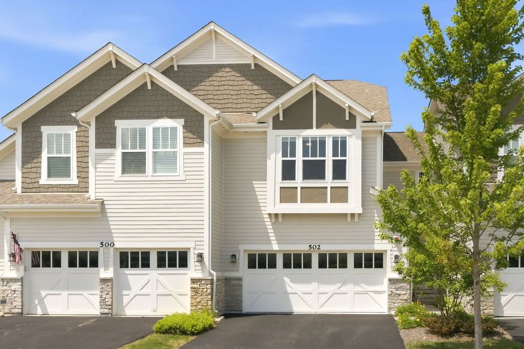 502 Peterson Court, Barrington