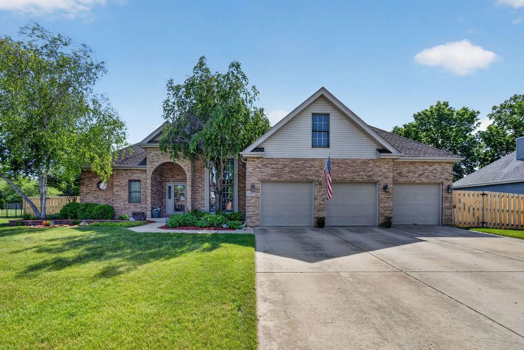 24453 S Blackhawk Drive, Channahon