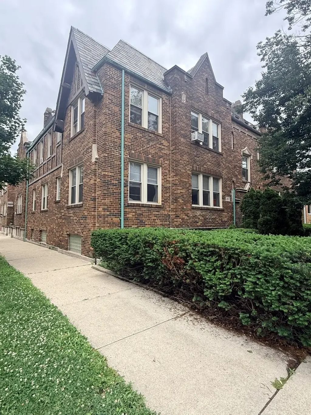 2859 N Kostner Avenue 1, Chicago