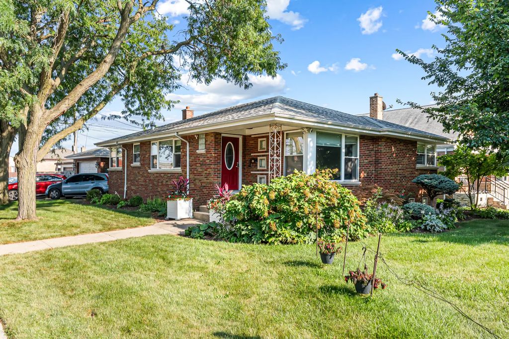 8001 S Kostner Avenue, Chicago, 60652