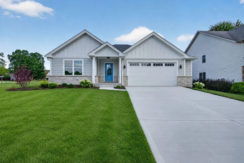 24621 Kaylee Street, Shorewood