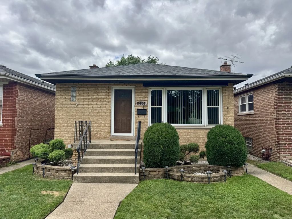 10806 S Avenue O, Chicago