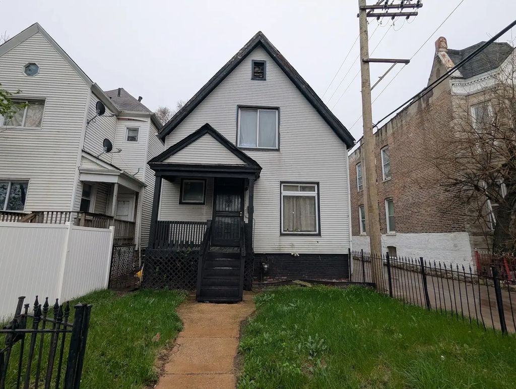 143 W 71st Street, Chicago, 60621