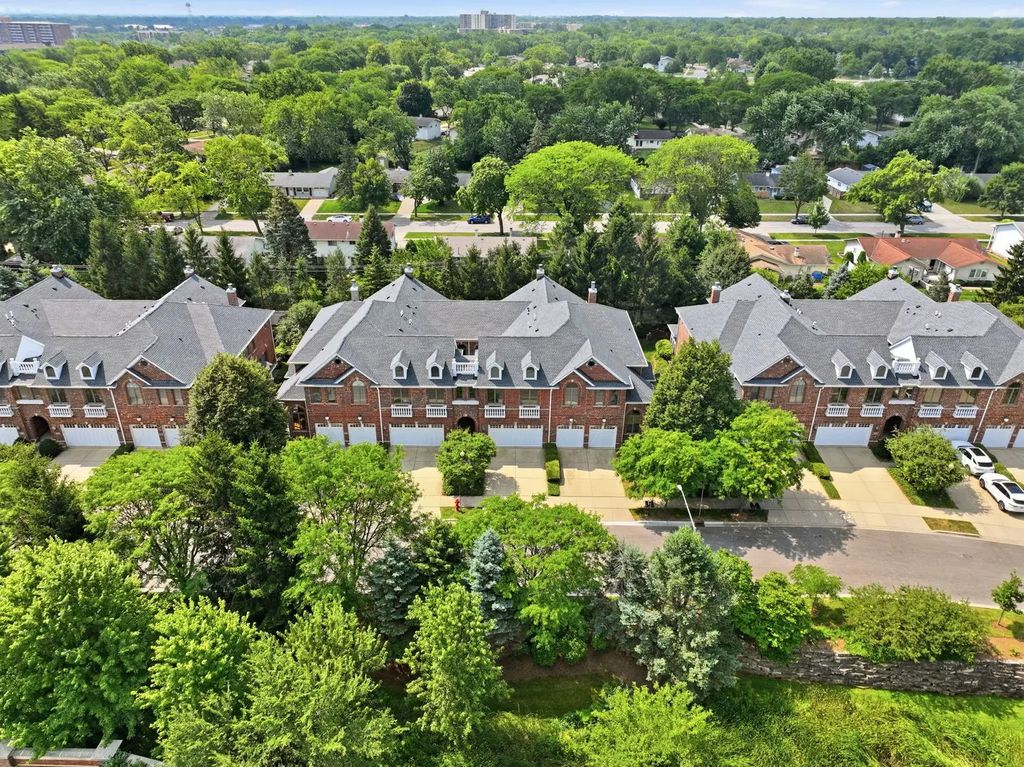 299 Arbor Glen Boulevard, Schaumburg