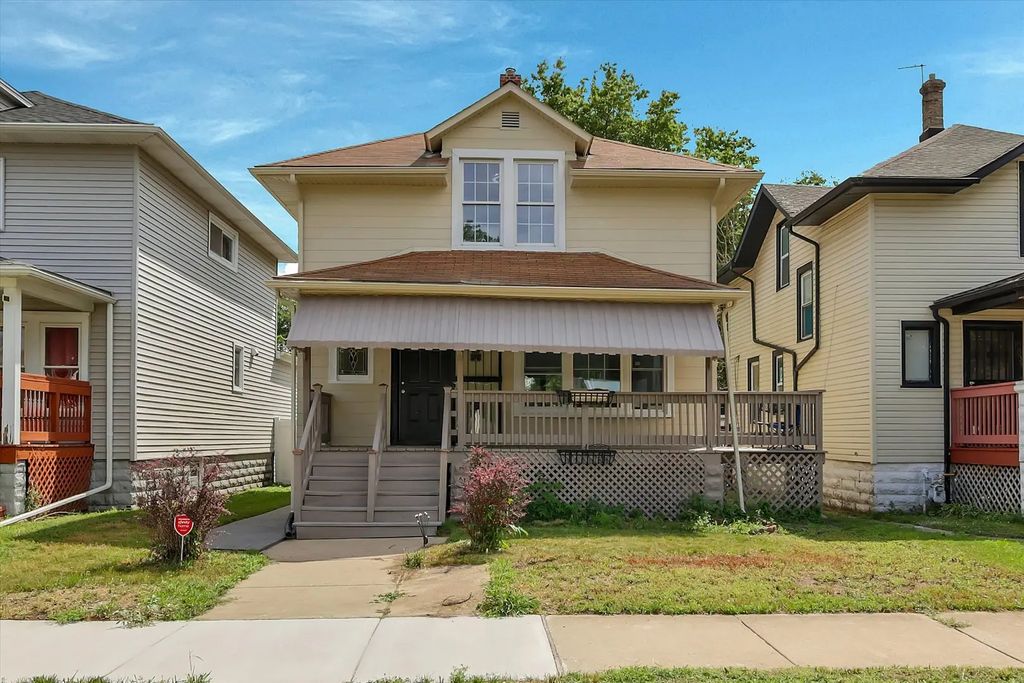 7527 S Chappel Avenue, Chicago