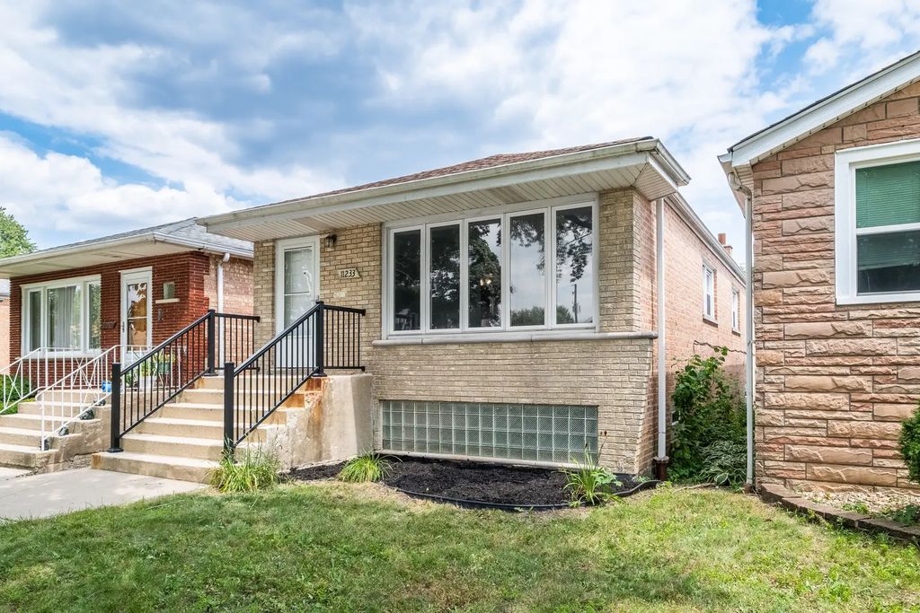 11233 S Whipple Street, Chicago