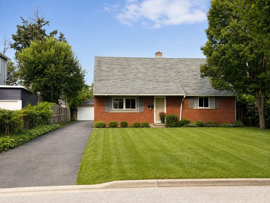 426 Mills Street, Hinsdale