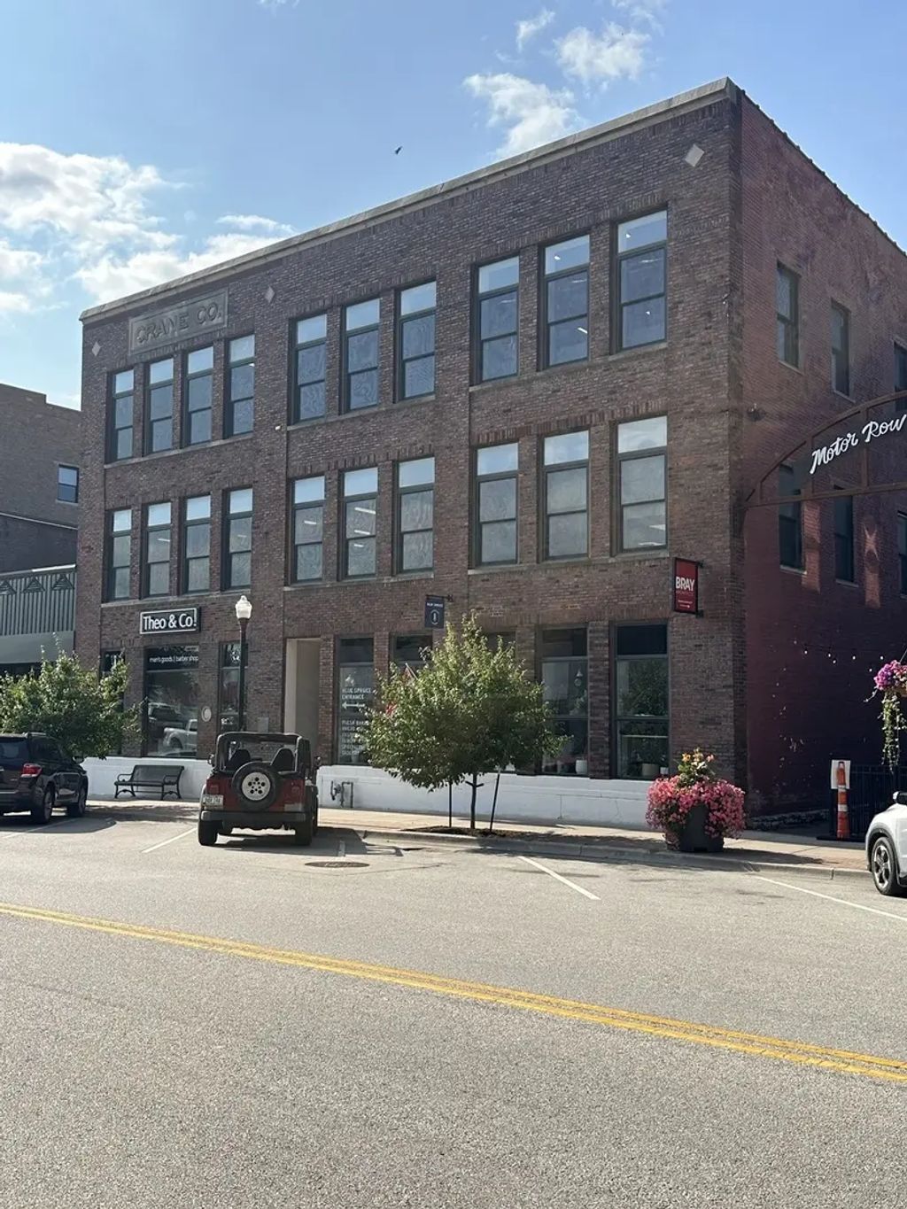 219 E 2nd Street, Davenport