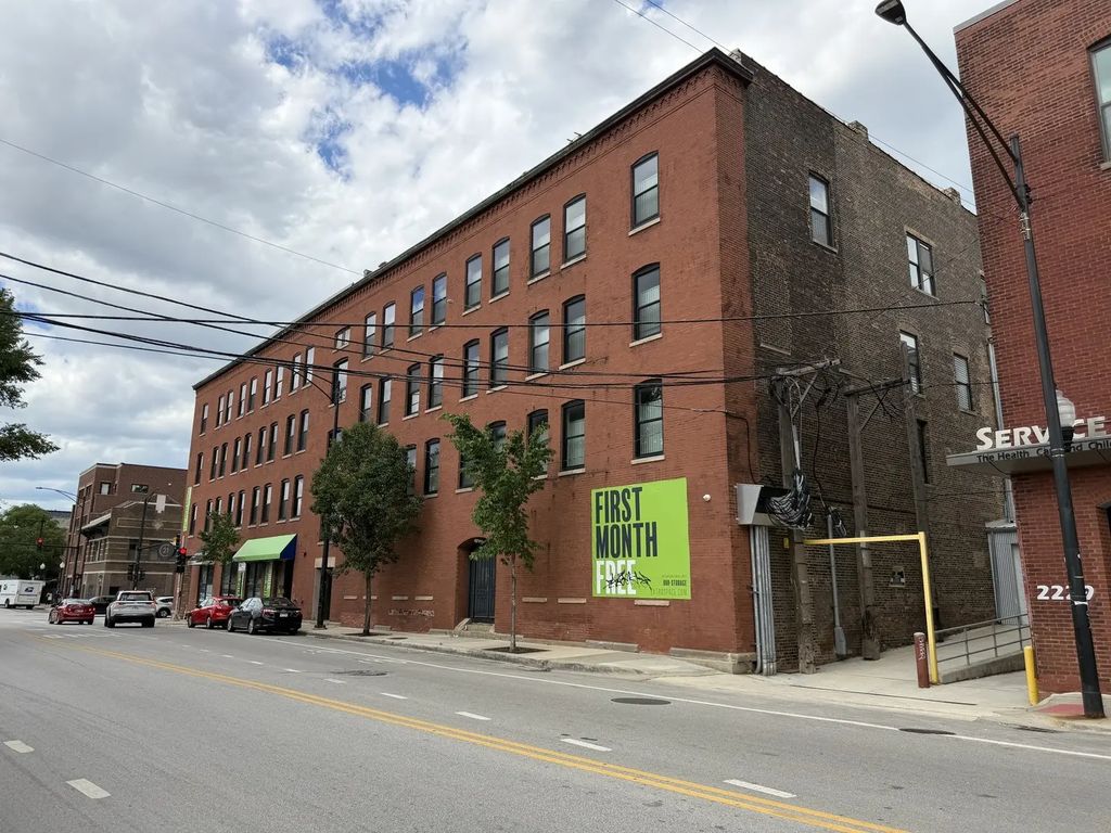 2201 S Halsted Street, Chicago
