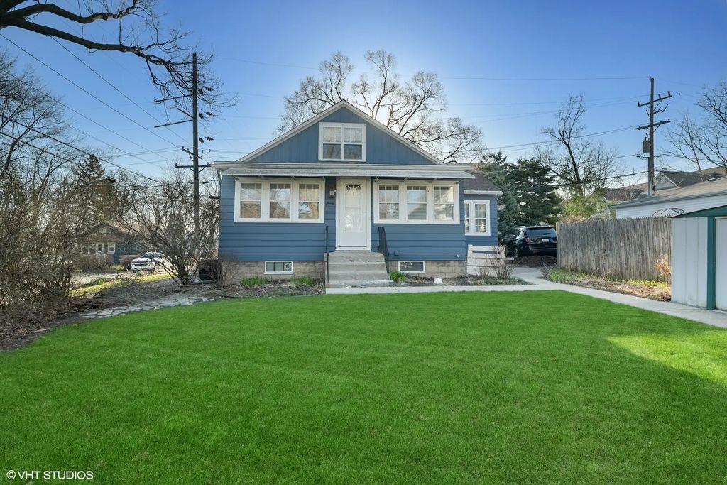 130 4th Street, Libertyville