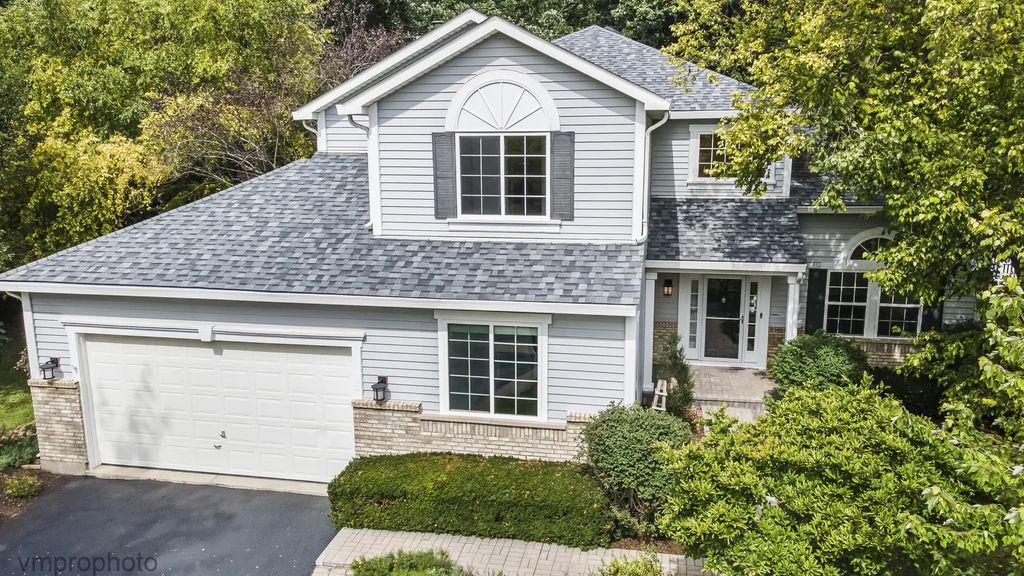 1428 Somerset Court, Mundelein