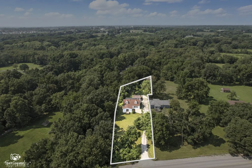 2103 Maple Road, Joliet