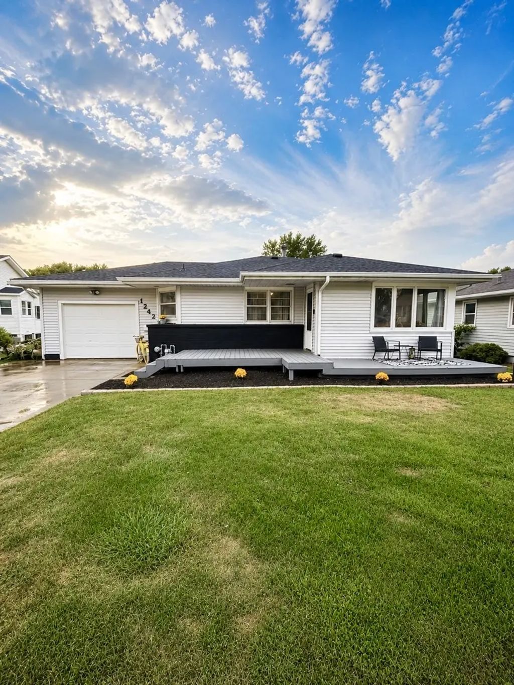 1242 8th Avenue, Clinton