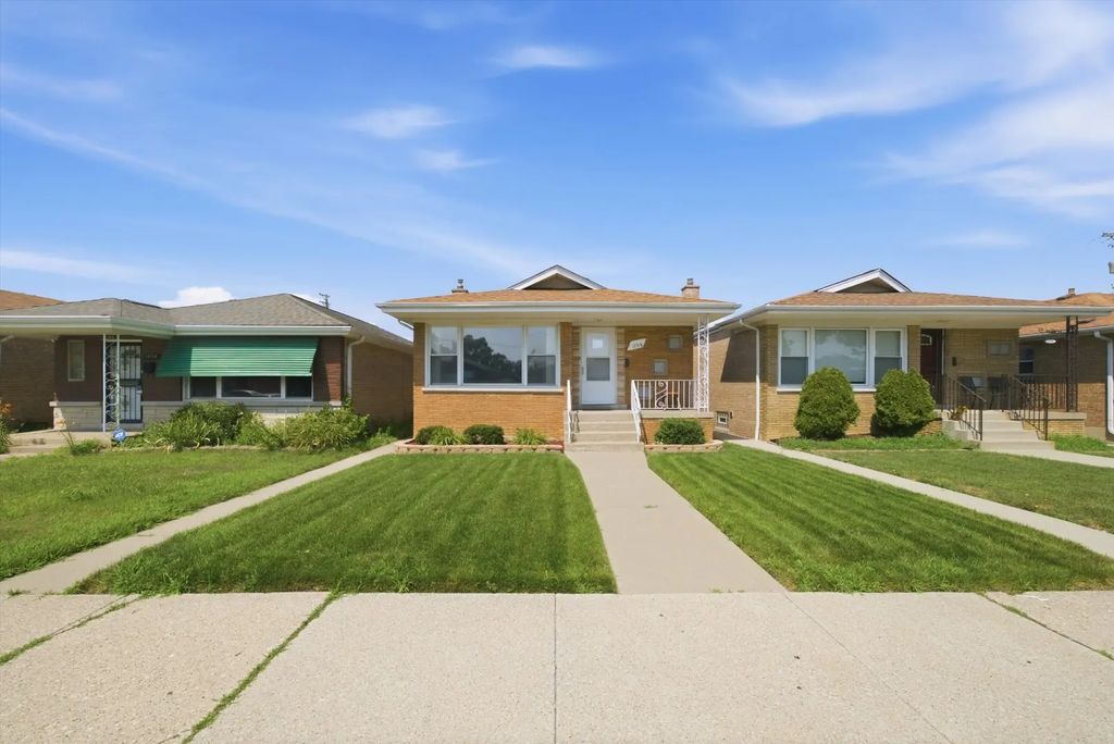 12718 S Justine Street, Calumet Park