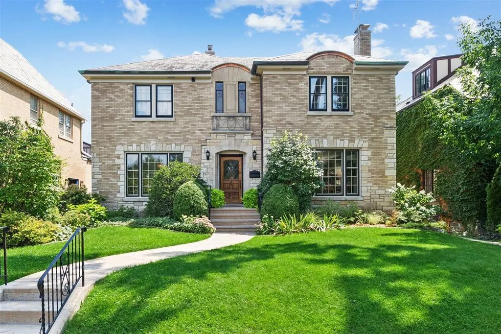 1204 Fair Oaks Avenue, Oak Park